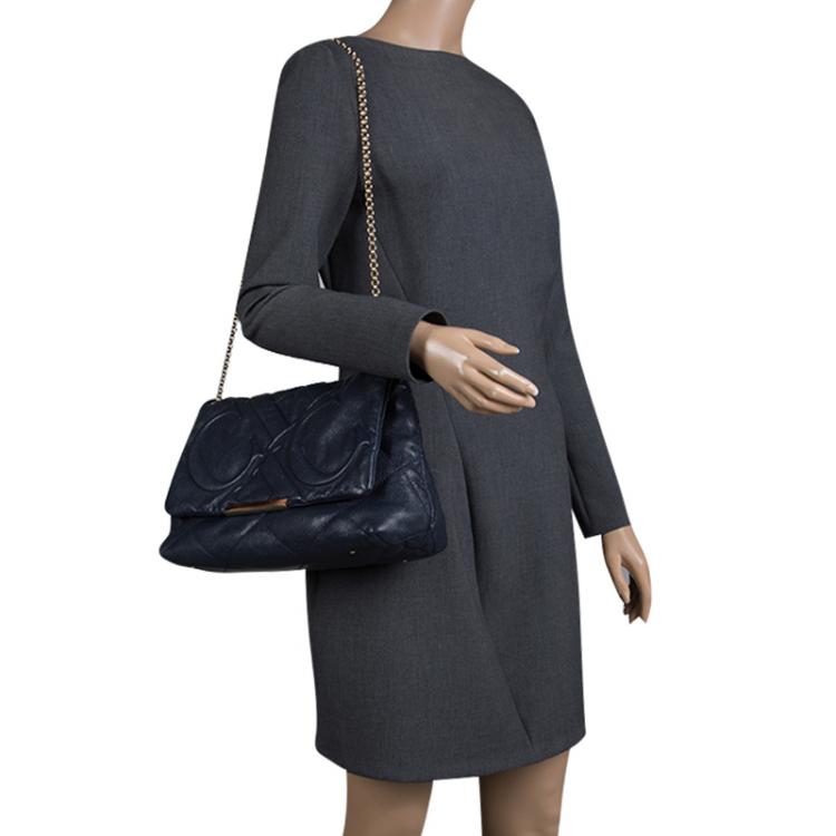 مملوكة مسبقًا Carolina Herrera Navy Blue Quilted Leather Flap Chain Shoulder Bag