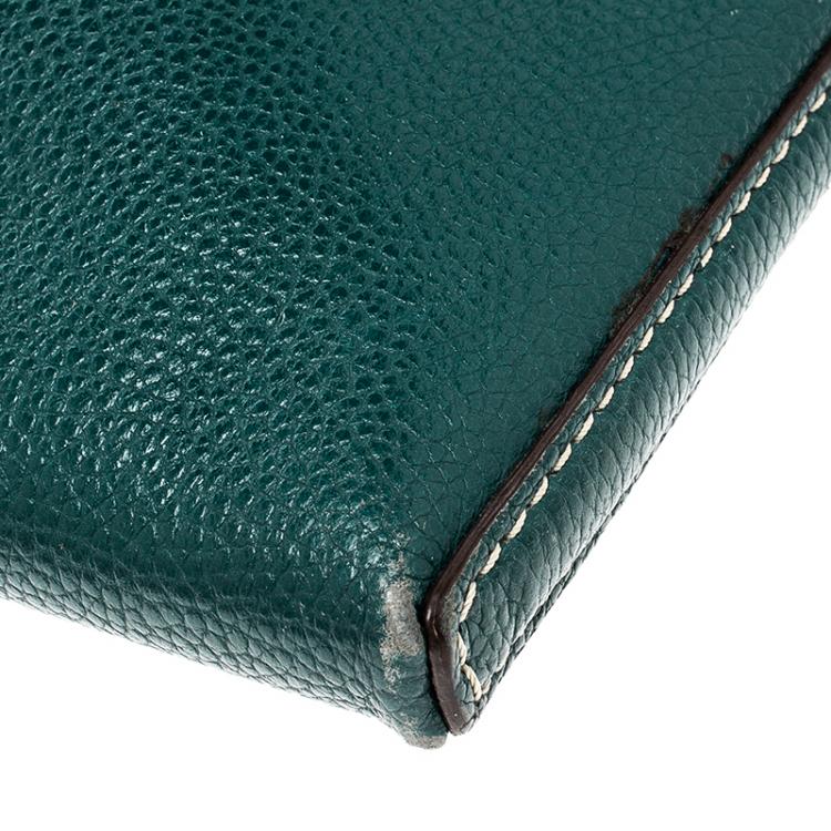 Pre Owned Carolina Herrera Green Leather Logo CH Crossbody