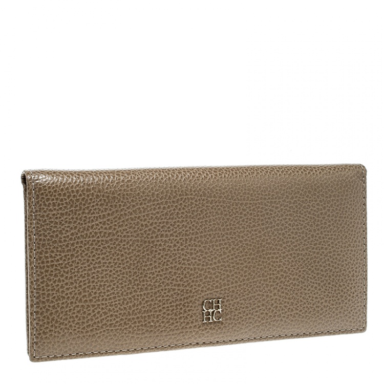Pre Owned Carolina Herrera Beige Leather Continental Wallet