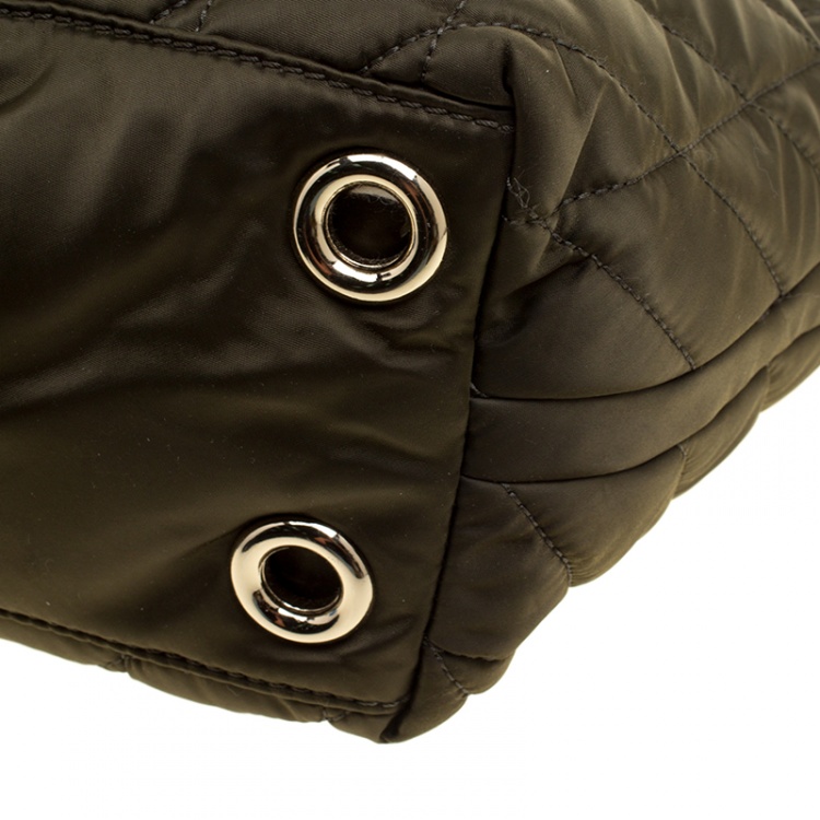 Pre Owned Carolina Herrera Dark Green Quilted Nylon Tote