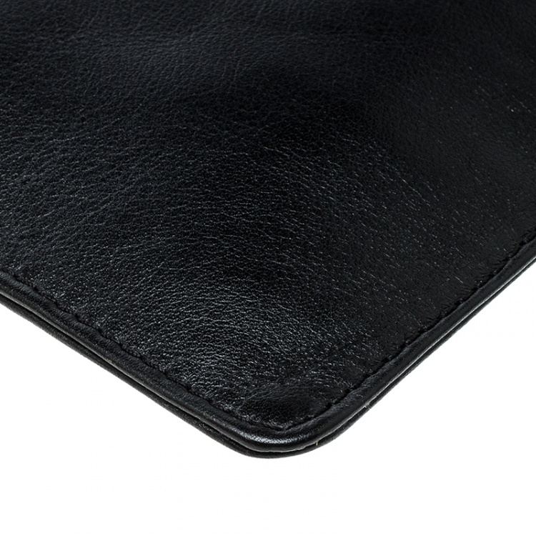 مملوكة مسبقًا Carolina Herrera Black Leather Tassel Clutch