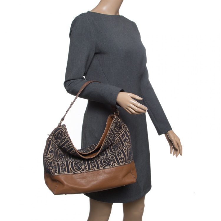 مملوكة مسبقًا Carolina Herrera Black/Brown Monogram Wool/Canvas and Leather Hobo