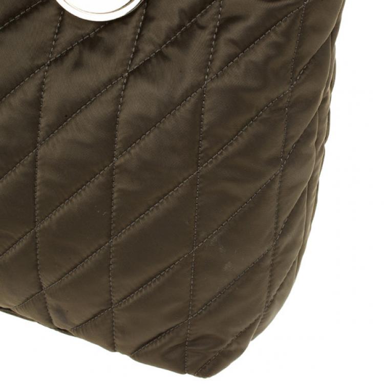 Pre Owned Carolina Herrera Green Nylon Quilted Tote