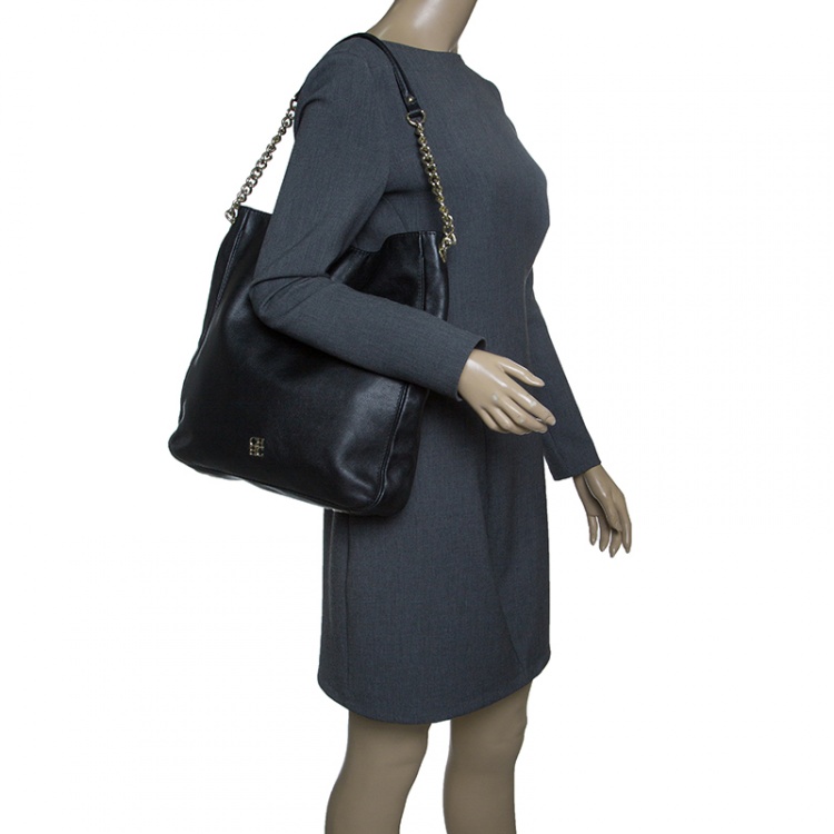 Pre Owned Carolina Herrera Black Leather Shoulder Bag