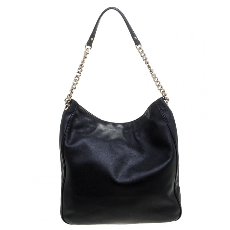 Pre Owned Carolina Herrera Black Leather Shoulder Bag