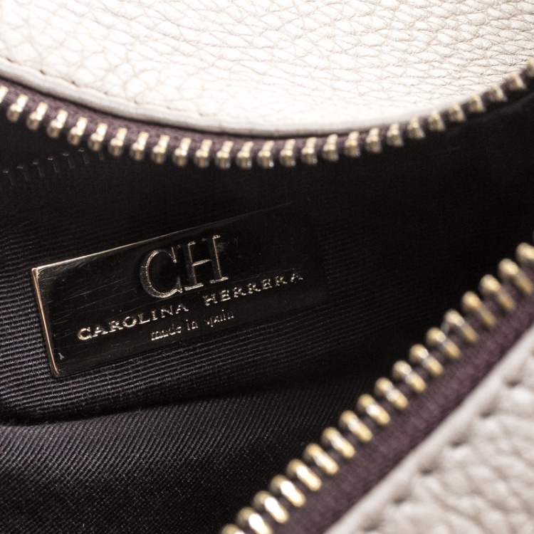 Pre Owned Carolina Herrera Beige Leather Hobo