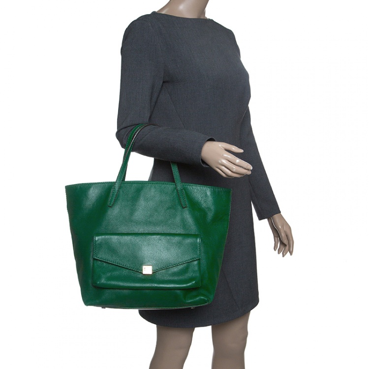 Pre Owned Carolina Herrera Green Leather Envelope Pocket Tote
