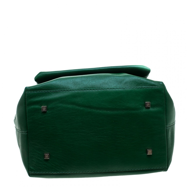 Pre Owned Carolina Herrera Green Leather Envelope Pocket Tote