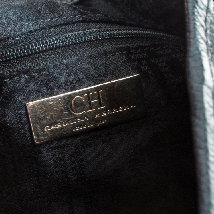 Pre Owned Carolina Herrera Black Quilted Leather Shoulder Bag