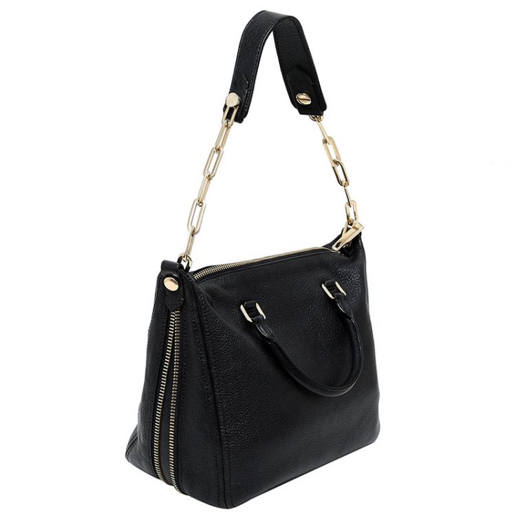 مملوكة مسبقًا Carolina Herrea Black Pebbled Leather Chain Top Handle Bag