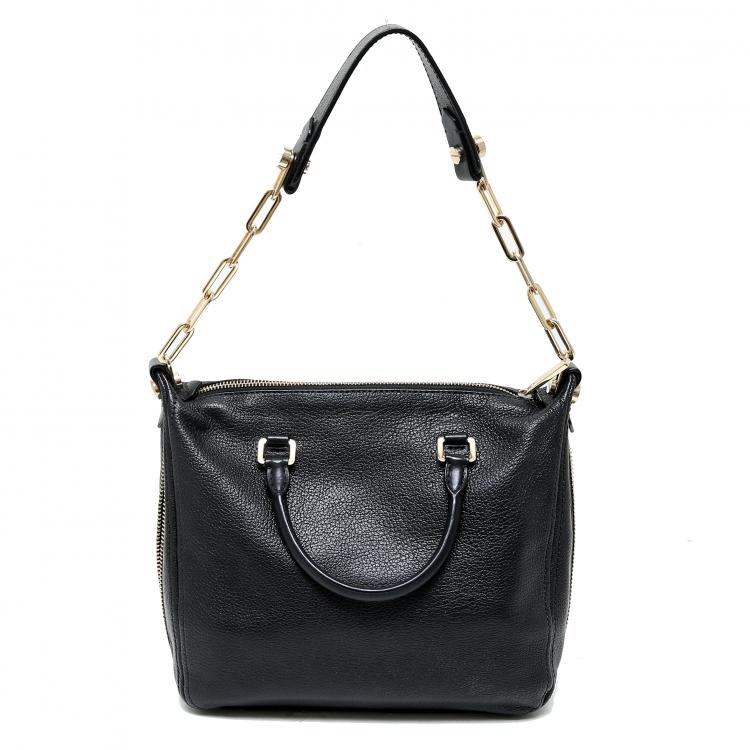 مملوكة مسبقًا Carolina Herrea Black Pebbled Leather Chain Top Handle Bag