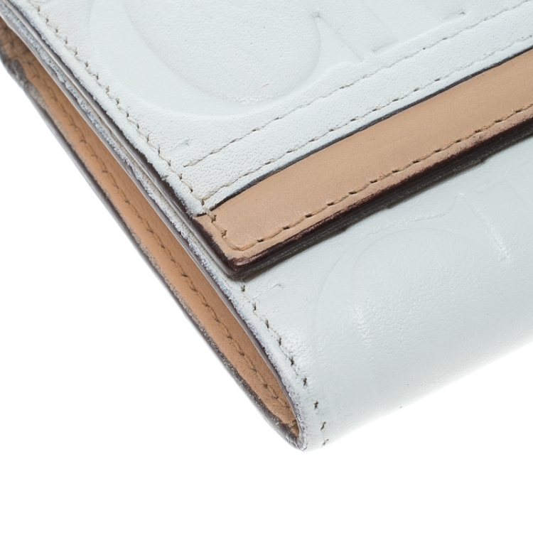 Pre Owned Carolina Herrera White/Beige Monogram Leather Continental Wallet