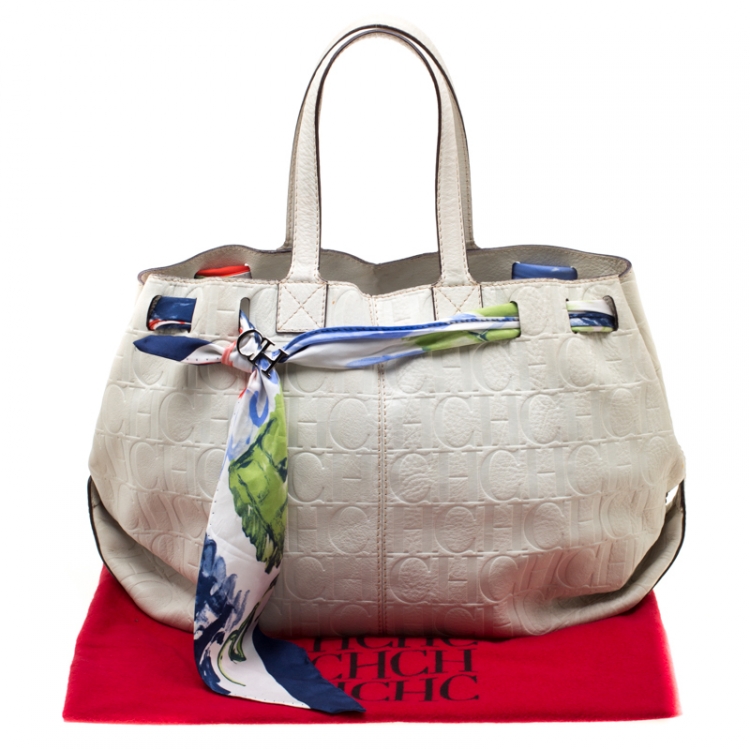 مملوكة مسبقًا Carolina Herrera Off White Monogram Embossed Scarf Tote