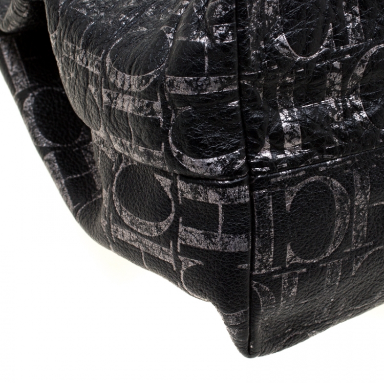 مملوكة مسبقًا Carolina Herrera Black Monogram Leather Hobo