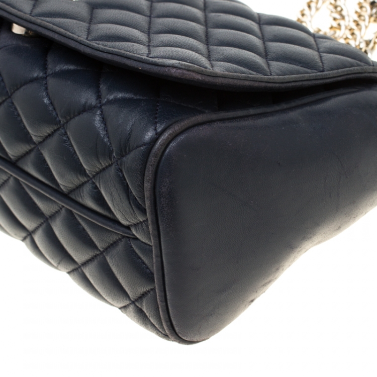 Pre Owned Carolina Herrera Navy Blue Quilted Leather Chain Shoulder Bag