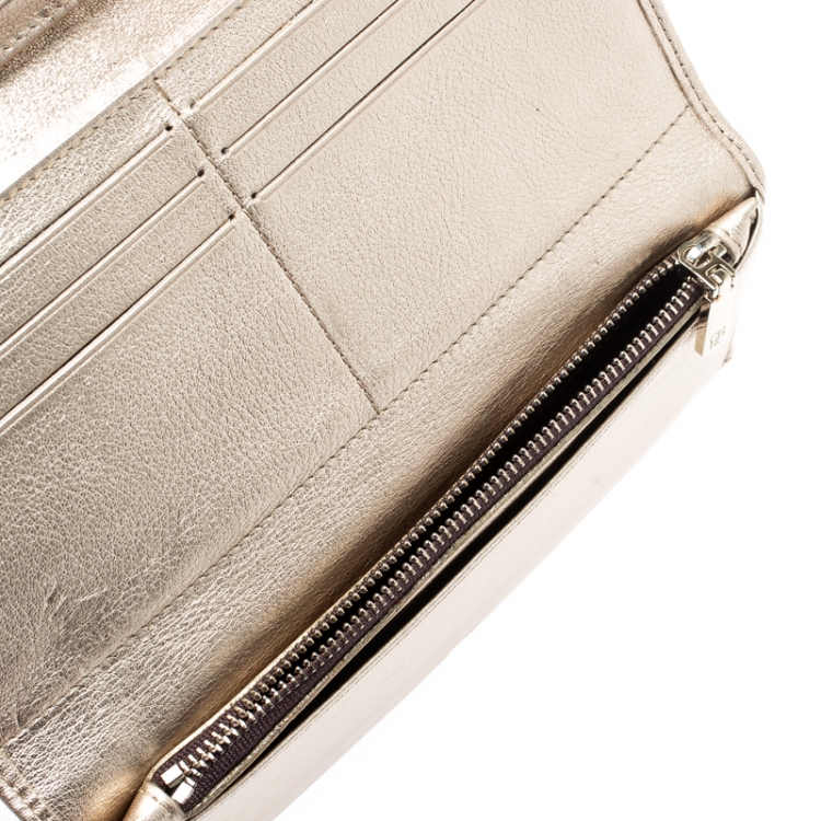 Pre Owned Carolina Herrera Gold Trifold Wallet