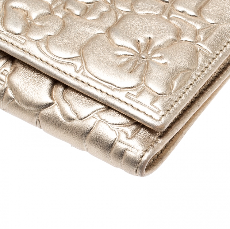 Pre Owned Carolina Herrera Gold Trifold Wallet