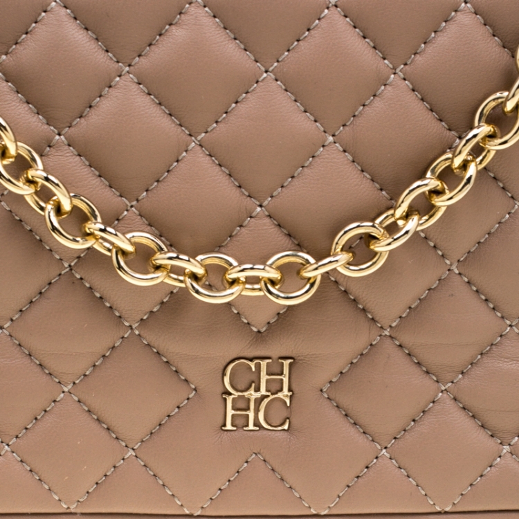 Pre Owned Carolina Herrera Beige Quilted Leather Flap Chain Shoulder Bag