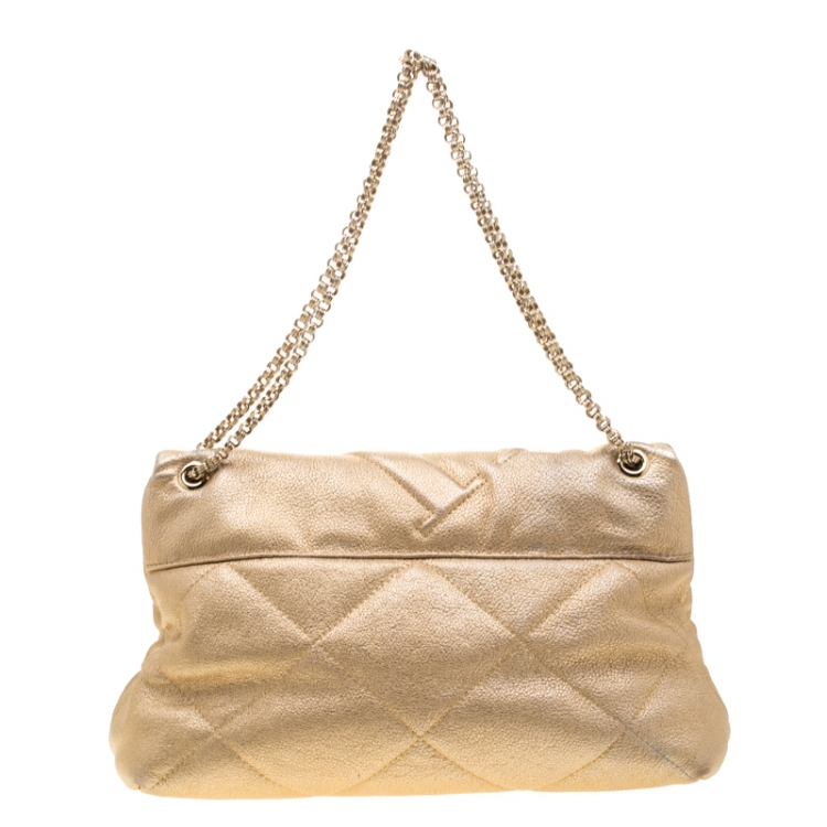 Pre Owned Carolina Herrera Gold Mettalic Quilted Leather Flap Chain Shoulder Bag