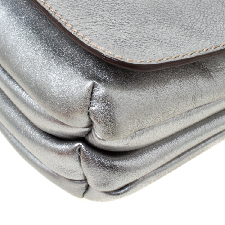 Pre Owned Carolina Herrera Silver Leather Clutch