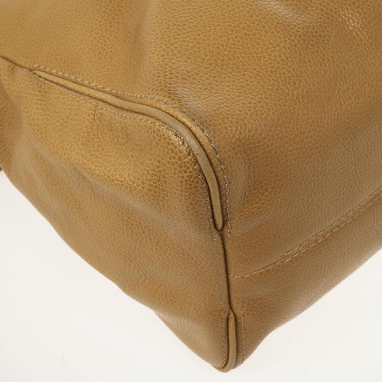 Pre Owned Carolina Herrera Beige Adagio Leather Bag