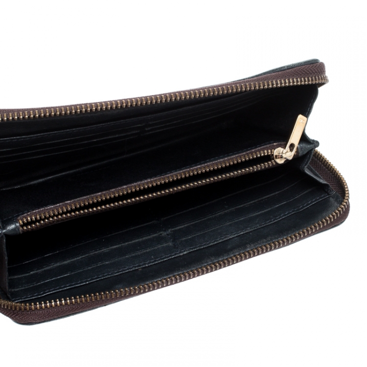 Pre Owned Carolina Herrera Navy Blue Monogram Leather Zip Around Wallet