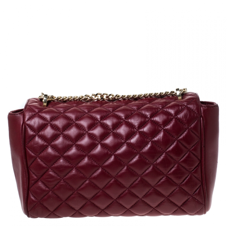 Pre Owned Carolina Herrera Red Quilted Leather Flap Chain Shoulder Bag