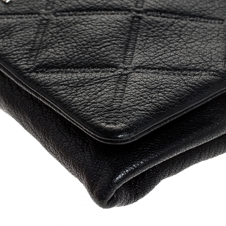 Pre Owned Carolina Herrera Black Quilted Leather Flap Crossbody Bag