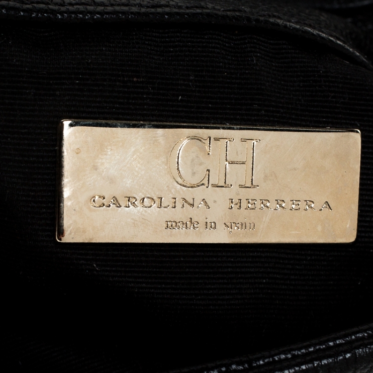 Pre Owned Carolina Herrera Black Quilted Leather Flap Crossbody Bag