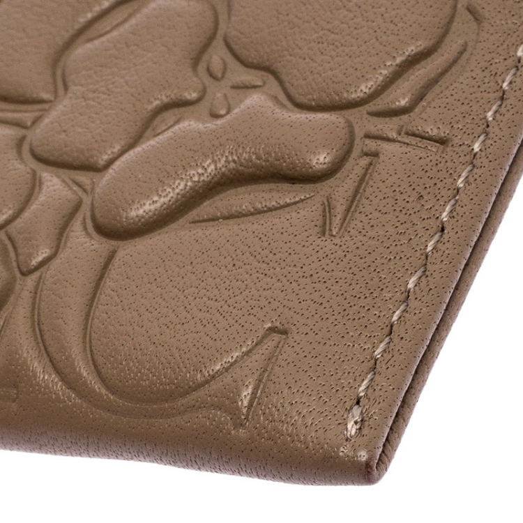 Pre Owned Carolina Herrera Beige Leather Embossed Card Holder