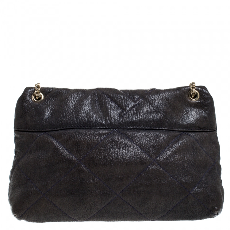 Pre Owned Carolina Herrera Navy Blue Leather Flap Shoulder Bag