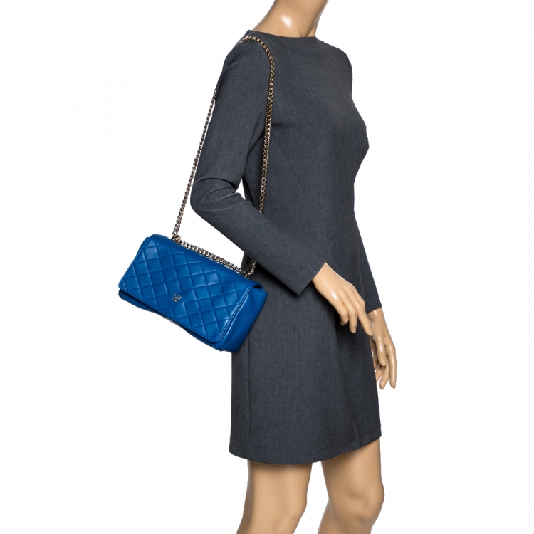 Pre Owned Carolina Herrera Blue Quilted Leather Flap Shoulder Bag