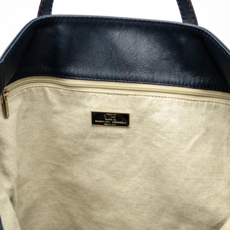 Pre Owned Carolina Herrera Blue Leather Chain Handle Tote