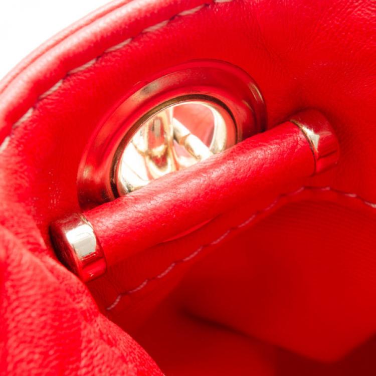 Pre Owned Carolina Herrera Red Embossed Leather Shoulder Bag