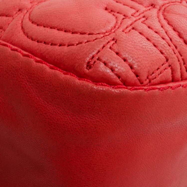 Pre Owned Carolina Herrera Red Monogram Embossed Chain Handle Tote 