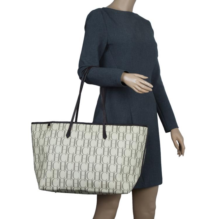 Pre Owned Carolina Herrera Beige Monogram Coated Canvas Shopper Tote