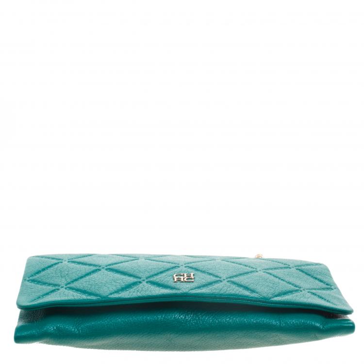Pre Owned Carolina Herrera Green Quilted Embossed Leather Chain Clutch