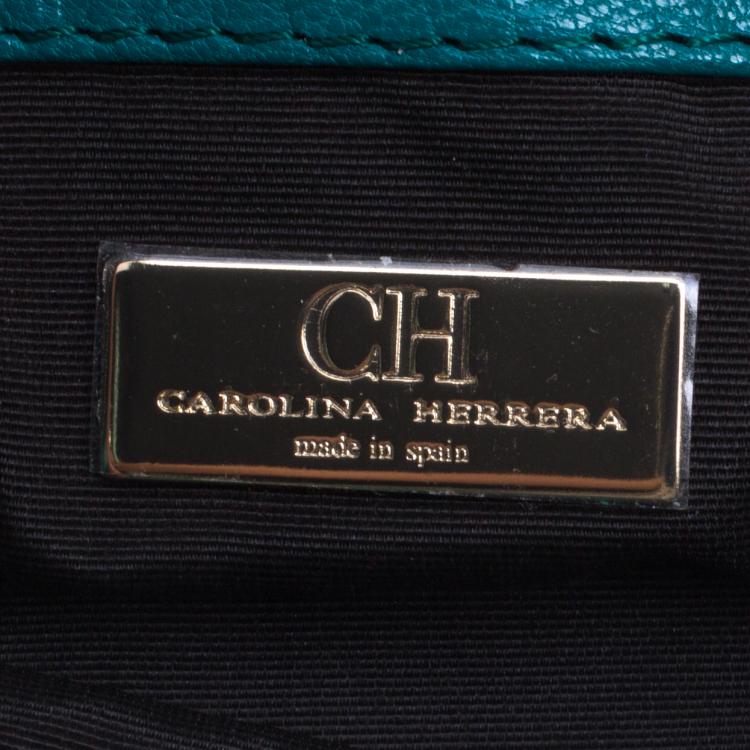 Pre Owned Carolina Herrera Green Quilted Embossed Leather Chain Clutch