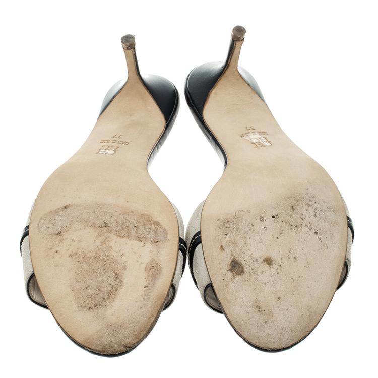 Pre Owned Carolina Herrera Beige/Navy Blue Suede and Leather Mules Size 37