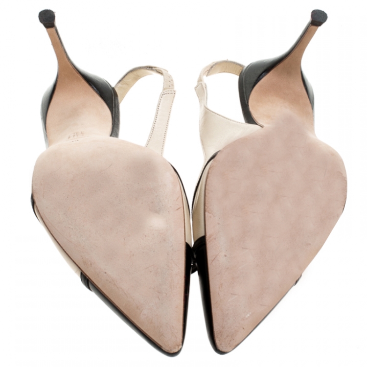 Pre Owned Carolina Herrera Beige/Black Leather Bow Pointed Toe Slingback Pumps Size 39