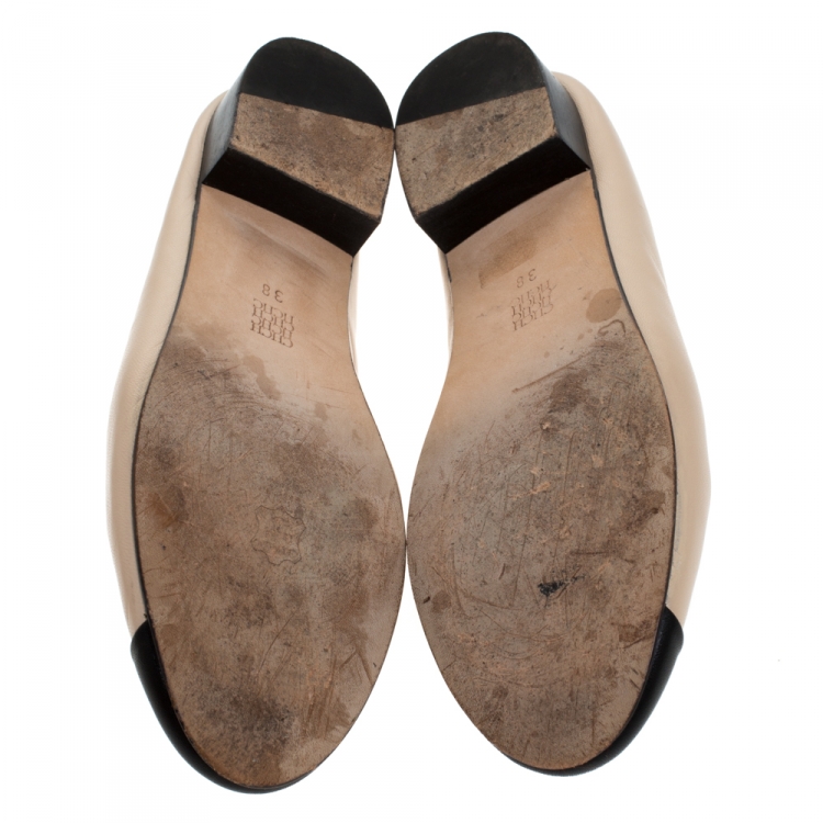 Pre Owned Carolina Herrera Beige/Black Leather And Grosgrain Trim Cap Toe Logo Ballet Flats Size 38