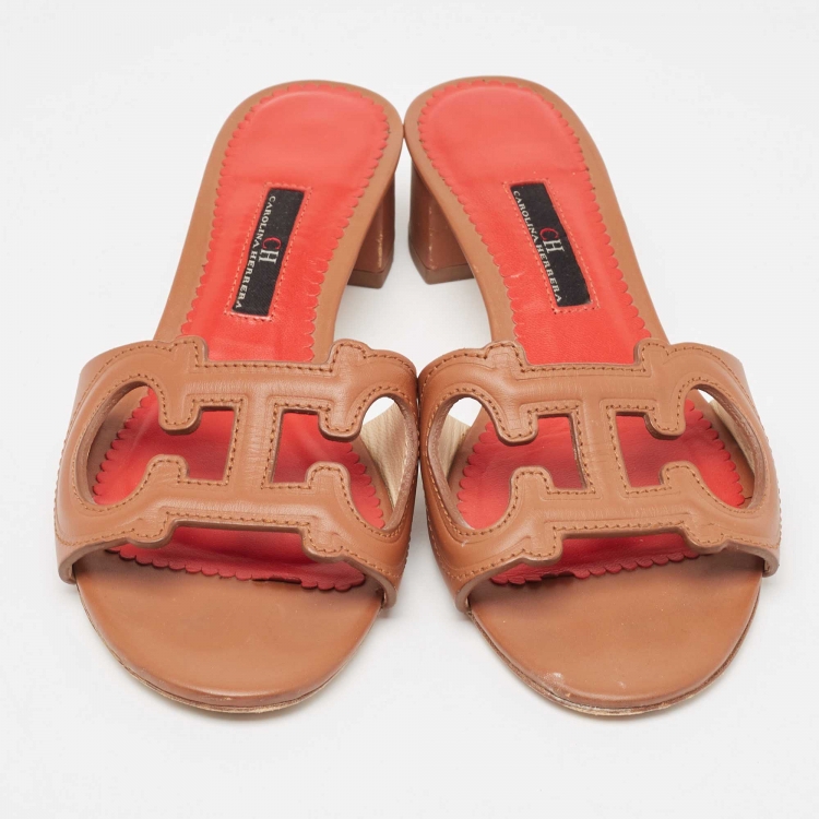Pre Owned Carolina Herrera Brown Leather Slide Sandals Size 37 