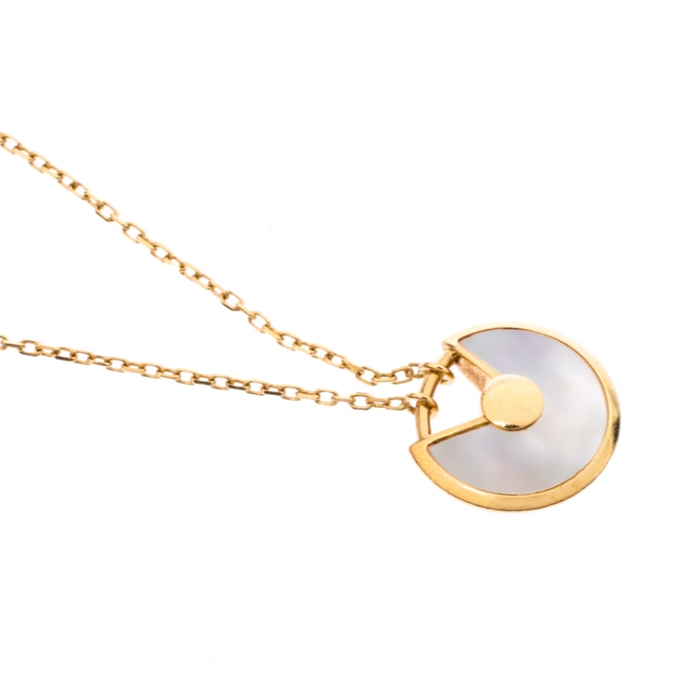 Pre Owned Cartier Amulette De Cartier Mother of Pearl 18K Yellow Gold XS Pendant Necklace