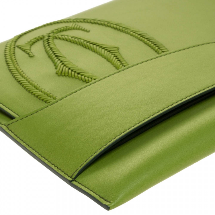 Pre Owned Cartier Apple Green Leather Logo Flap Clutch