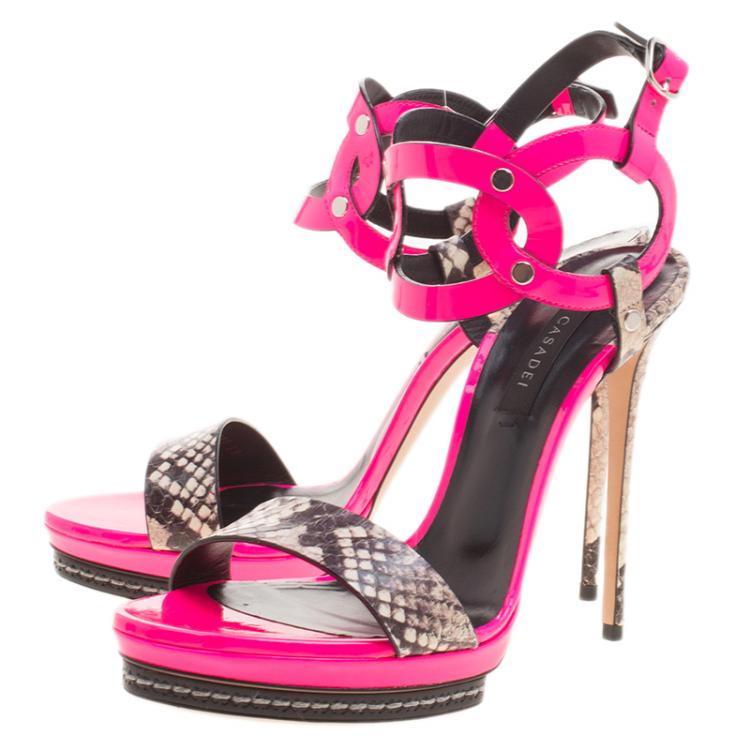 مملوكة مسبقًا Casadei Fuschia Pink Patent and Embossed Roccia Leather Platform Ankle Strap Sandals Size 38
