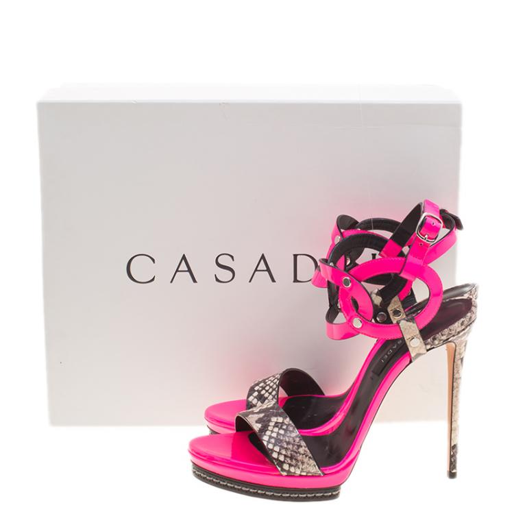 مملوكة مسبقًا Casadei Fuschia Pink Patent and Embossed Roccia Leather Platform Ankle Strap Sandals Size 38