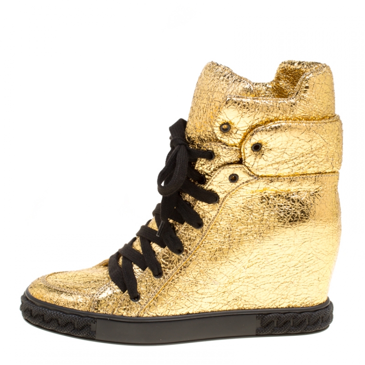 Pre Owned Casadei Gold Metallic Crackled Leather High Top Sneakers Size 39