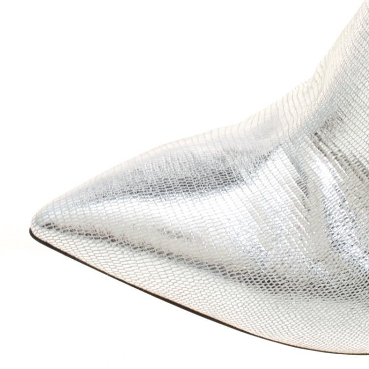 مملوكة مسبقًا Casadei Metallic Silver Embossed Lizard Leather Stiletto Heel Cowboy Boots Size 40