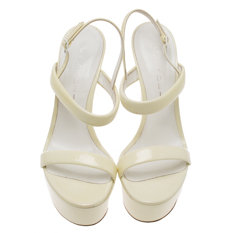 Pre Owned Casadei Cream Patent Leather Plexiglass Wedge Slingback Sandals Size 39