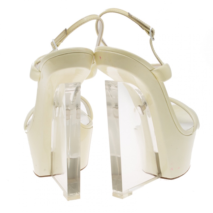 Pre Owned Casadei Cream Patent Leather Plexiglass Wedge Slingback Sandals Size 39